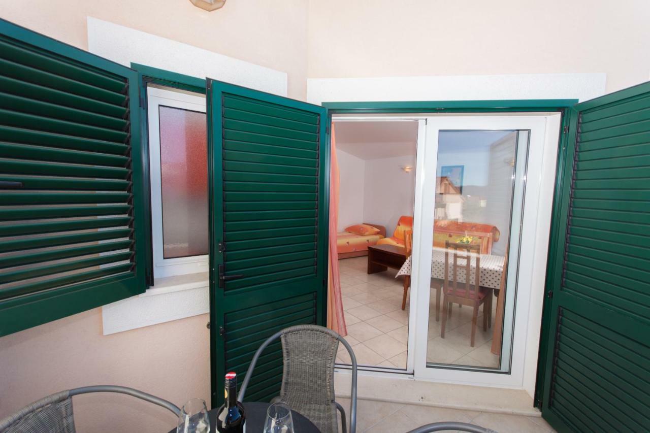 Apartments Fumija トロギール エクステリア 写真