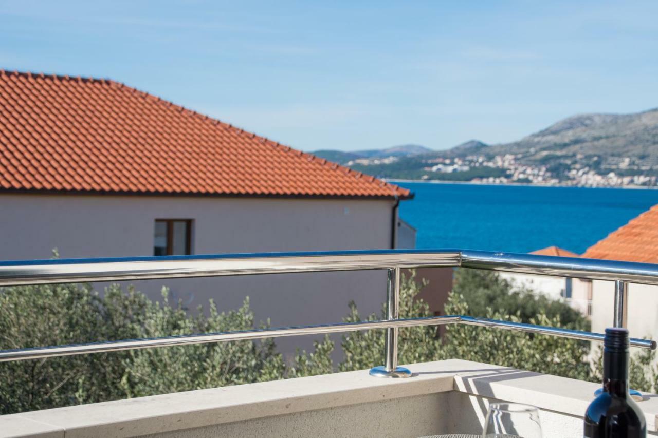 Apartments Fumija トロギール エクステリア 写真