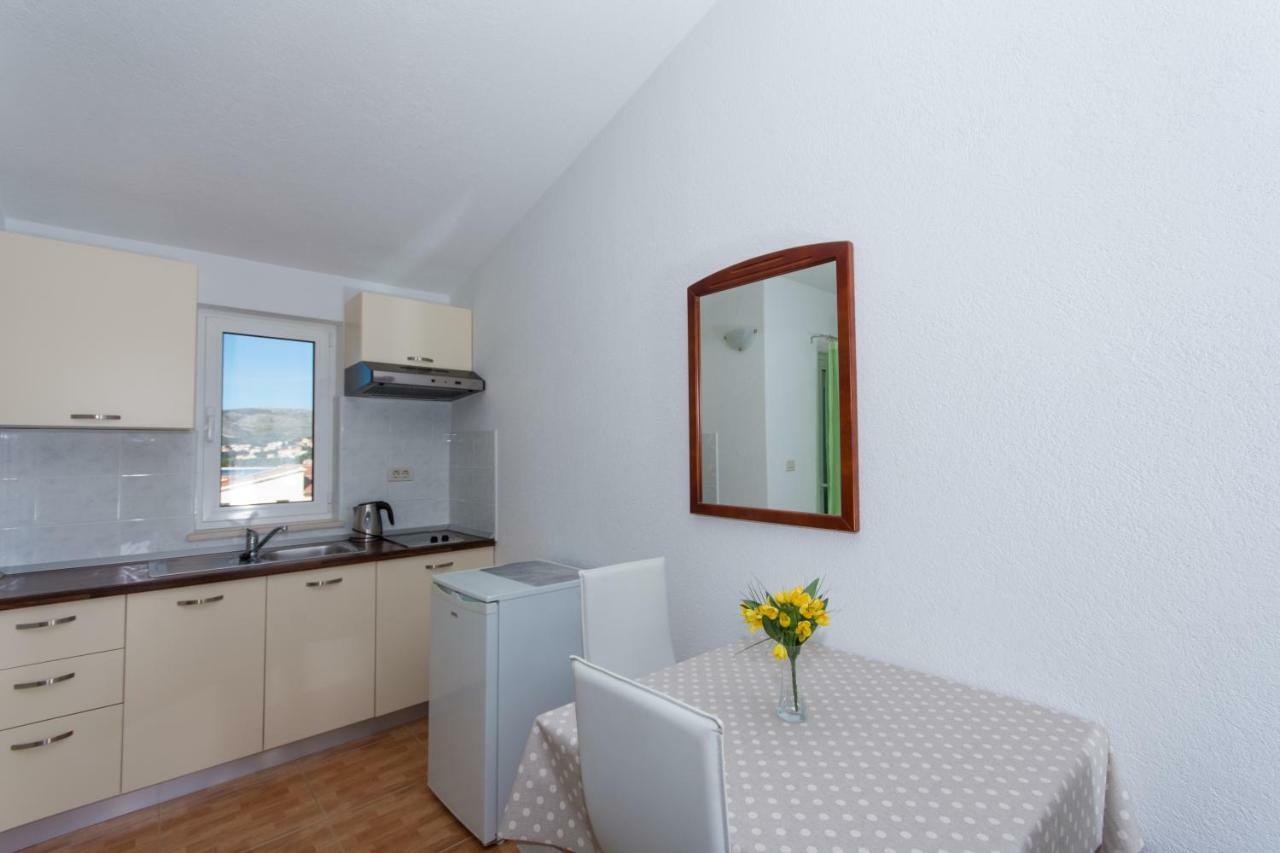Apartments Fumija トロギール エクステリア 写真